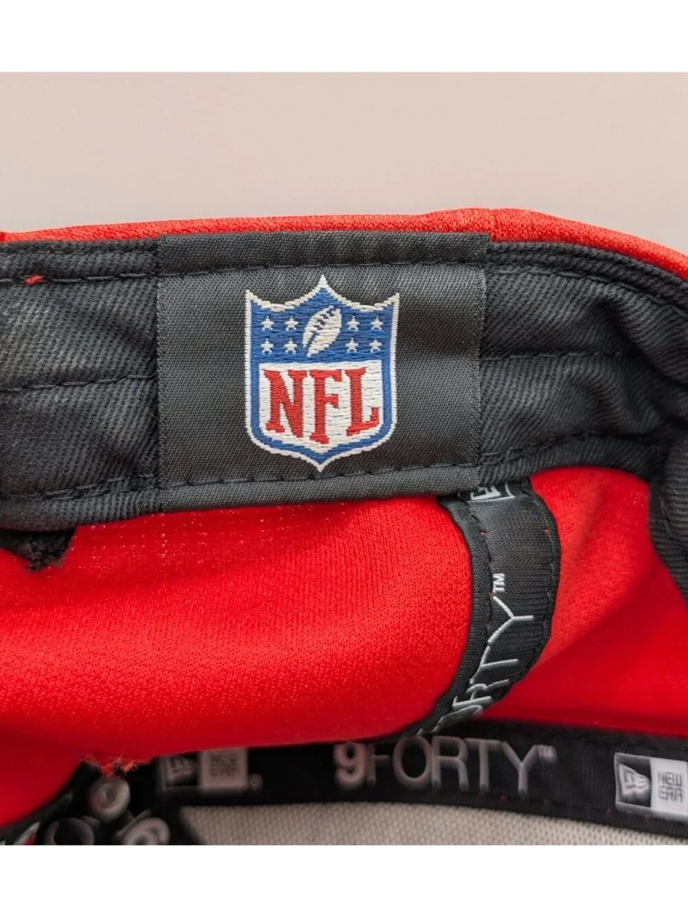 Tampa Bay Buccaneers New Era Red YOUTH Kids Hat 9FORTY Adjustable Strap Back NFL